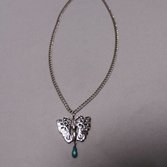 Vintage Sterling Silver Butterfly and Sterling Silver Link Chain - Picture 8 of 13